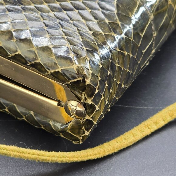 Vintage Shirl Miller Snake Skin Clutch Purse Gold Frame Leather Strap HS 119 - Picture 9 of 10